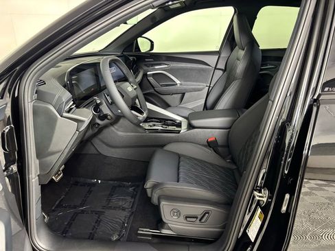New 2026 Audi SQ5 Premium Plus AWD/4WD image 9
