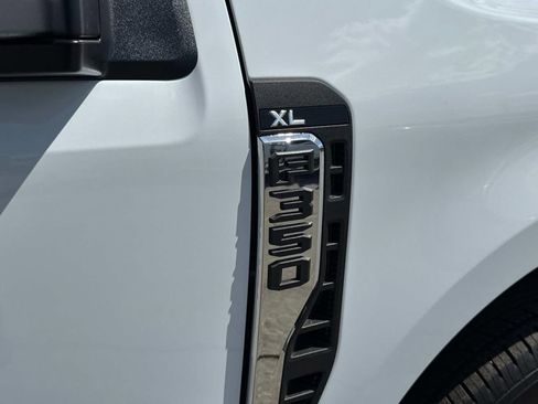 New 2025 Ford F350 XL w/ XL Chrome Package image 17
