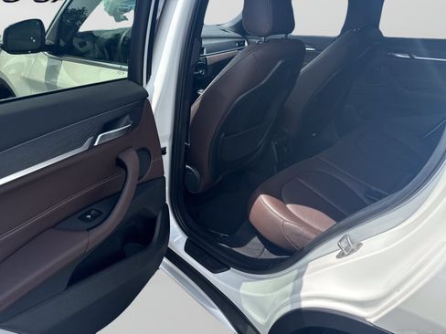 Used 2017 BMW X1 xDrive28i AWD/4WD image 21