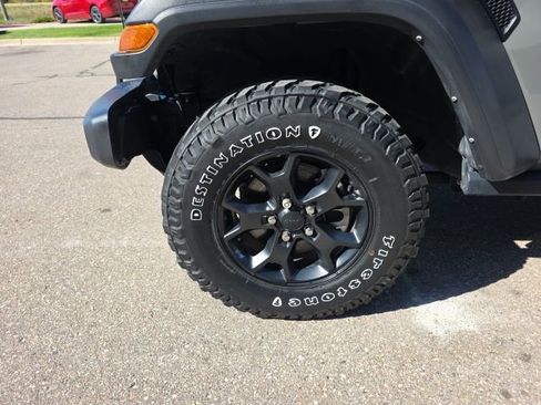 Used 2021 Jeep Wrangler Unlimited Sport AWD/4WD image 9