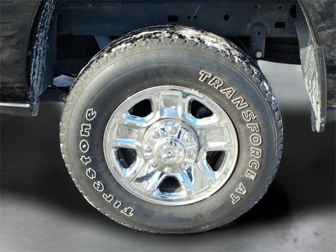 Used 2022 RAM 2500 Tradesman w/ Chrome Appearance Group image 30