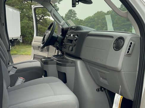 New 2027 Ford E-350 and Econoline 350 Super Duty w/ Power Equipment Group RWD image 14