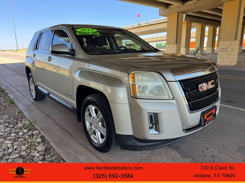 Used 2014 GMC Terrain SLE image 1