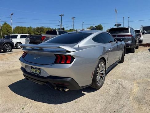 Used 2024 Ford Mustang GT Premium RWD image 5