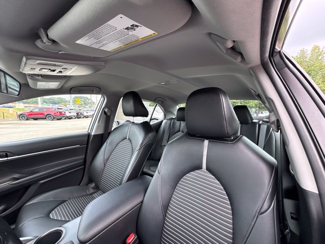 Used 2021 Toyota Camry SE FWD image 28