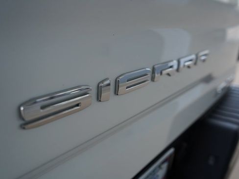 Used 2024 GMC Sierra 2500 AT4X AWD/4WD image 7