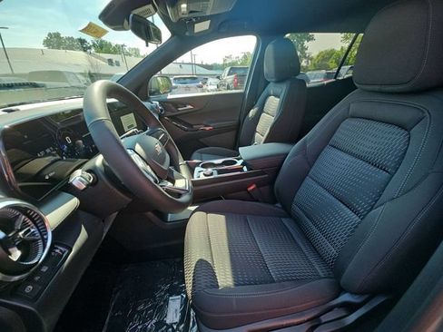New 2027 Chevrolet Equinox LT FWD image 21
