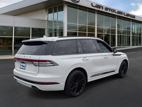 Used 2024 Lincoln Aviator Black Label w/ Jet Package AWD/4WD image 3