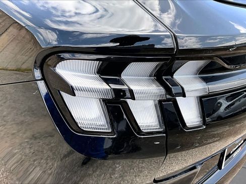 Used 2024 Ford Mustang Mach-E Premium AWD/4WD image 31