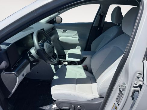 Certified 2024 Hyundai Kona SEL FWD image 10
