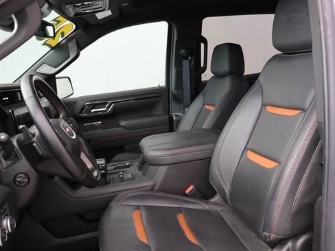 Used 2025 GMC Sierra 1500 AT4 AWD/4WD image 9