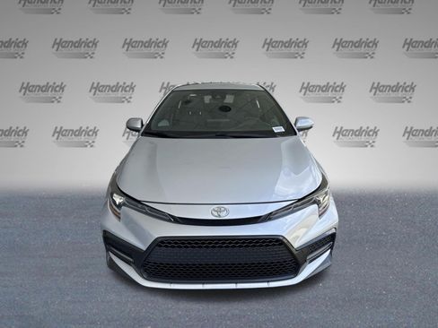 Used 2022 Toyota Corolla SE FWD image 3