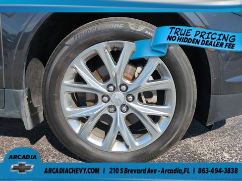 Certified 2020 Cadillac XT5 Sportv w/ LPO, Floor Liner Package AWD/4WD image 11