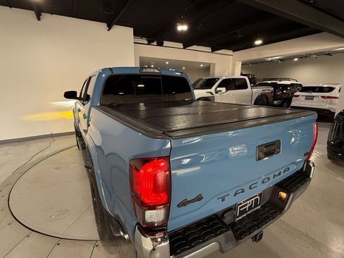 Used 2019 Toyota Tacoma SR5 image 18