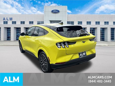 Certified 2025 Ford Mustang Mach-E Premium image 8