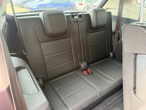 Used 2019 Volkswagen Tiguan SE w/ Panoramic Sunroof Package FWD image 25