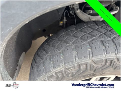 Used 2023 Chevrolet Silverado 1500 ZR2 w/ Technology Package AWD/4WD image 3