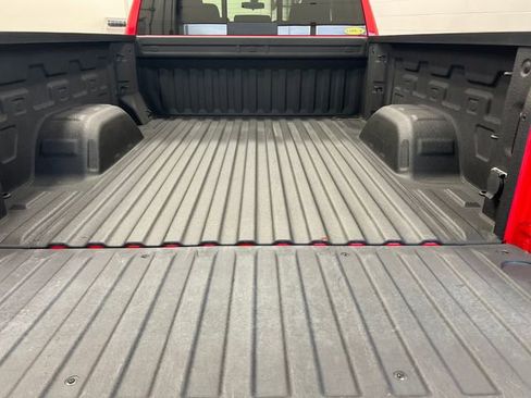 Used 2020 GMC Sierra 1500 Elevation w/ Elevation Value Package image 13