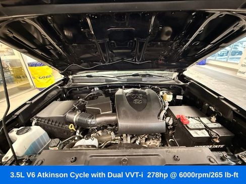 Used 2021 Toyota Tacoma Limited image 50