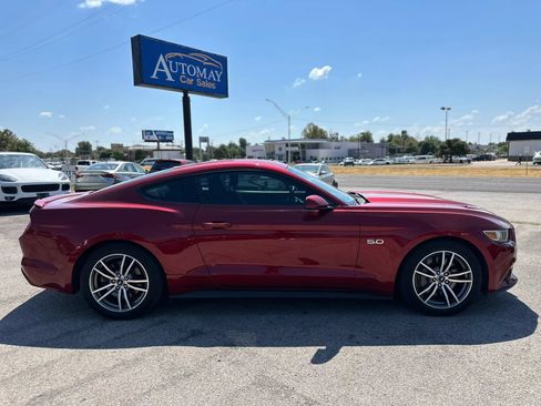 Used 2015 Ford Mustang GT RWD image 4