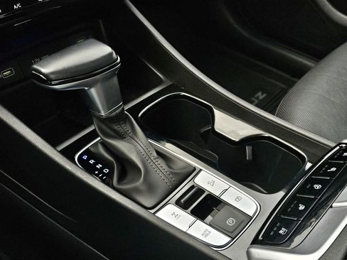 Used 2022 Hyundai Santa Cruz Limited image 24