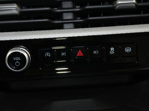 New 2026 Ford Explorer Active RWD image 44