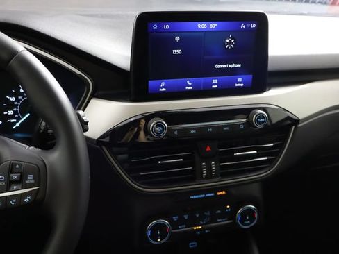 Used 2022 Ford Escape SE w/ Convenience Package FWD image 19