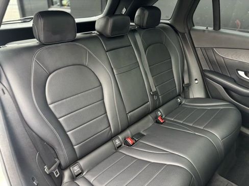 Used 2018 Mercedes-Benz GLC 300 4MATIC image 48