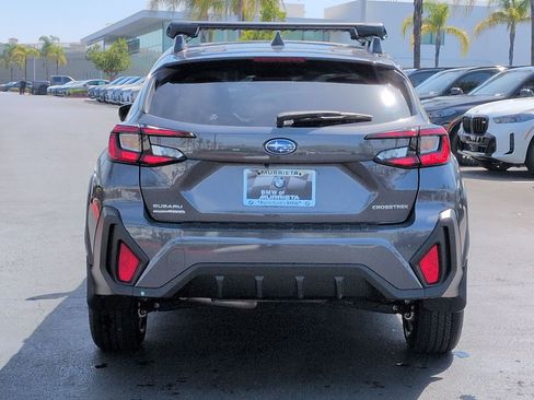 Used 2025 Subaru Crosstrek 2.0i Premium AWD/4WD image 9