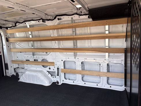 Used 2025 Ford Transit 250 Low Roof w/ Exterior Upgrade Package RWD image 19