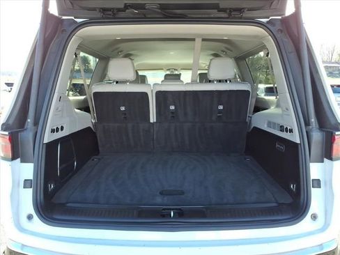 Used 2024 Jeep Wagoneer L Series II w/ Flexible Seating Group image 6