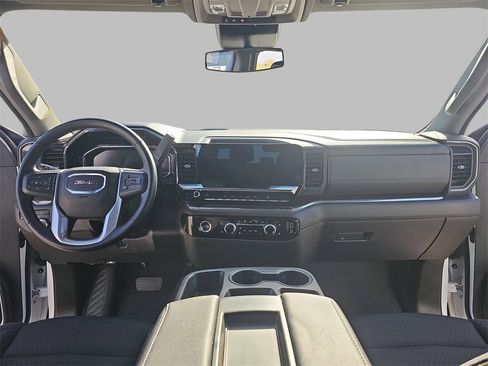 Certified 2023 GMC Sierra 1500 Elevation image 9
