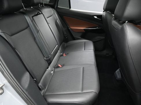 Used 2021 Volkswagen ID.4 Pro S image 33