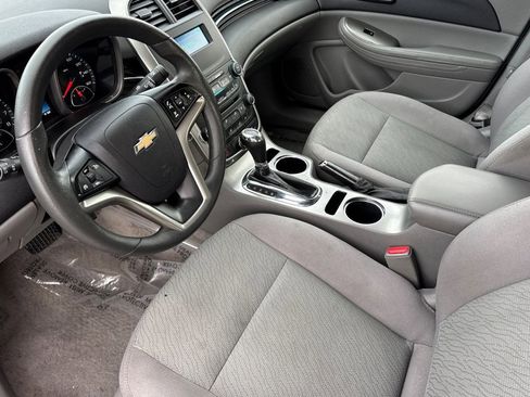 Used 2015 Chevrolet Malibu LS image 4