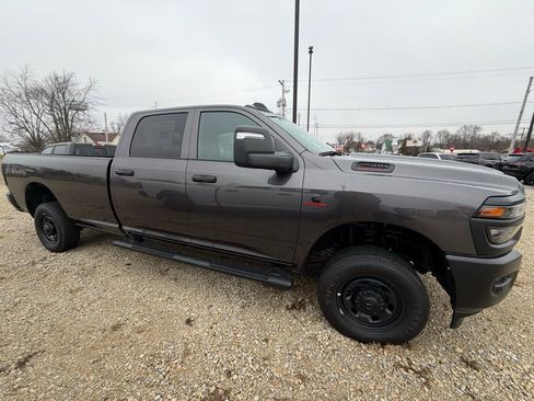 New 2026 RAM 2500 Tradesman AWD/4WD image 2