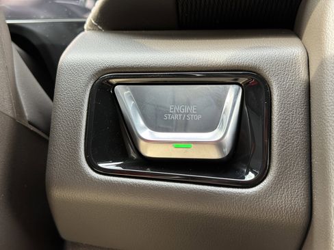 New 2026 GMC Yukon XL Elevation w/ LPO, Illumination Package image 33