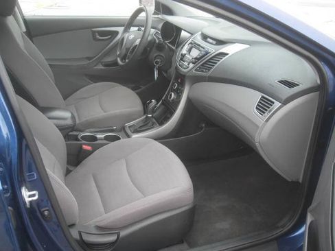 Used 2016 Hyundai Elantra SE FWD image 15