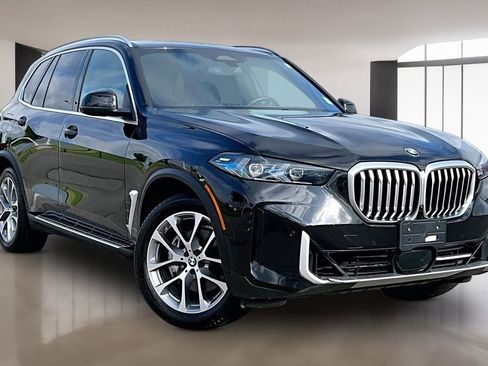 Used 2025 BMW X5 sDrive40i w/ Climate Comfort Package RWD image 11