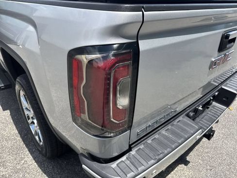 Used 2017 GMC Sierra 1500 Denali RWD image 35