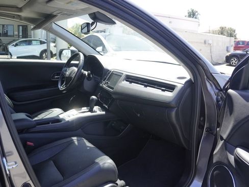Used 2019 Honda HR-V EX-L image 29