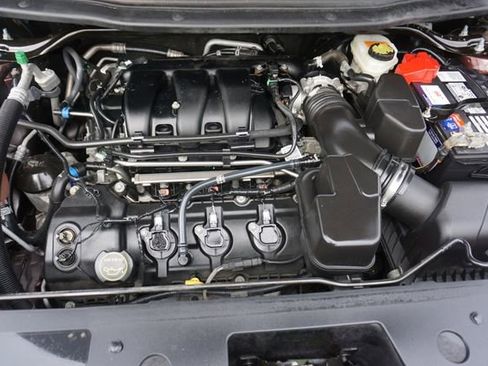 Certified 2018 Ford Explorer Limited FWD image 21