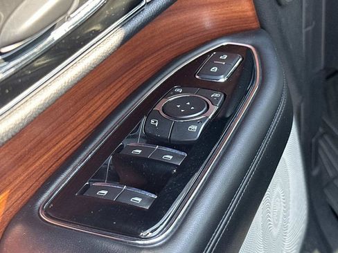 Used 2019 Lincoln Navigator L Reserve AWD/4WD image 27