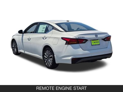 New 2026 Nissan Altima 2.5 SV FWD image 7