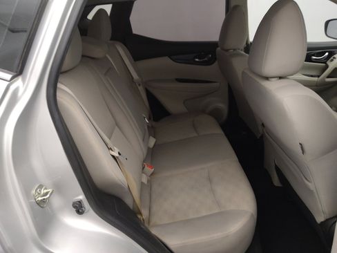 Used 2018 Nissan Rogue Sport SV FWD image 19