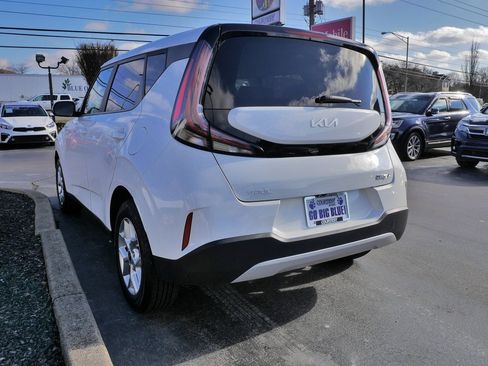 Used 2023 Kia Soul LX w/ Option Group 015 image 6