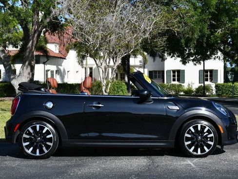 Used 2024 MINI Cooper S w/ Signature Upholstery Package FWD image 7