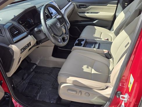 Used 2024 Honda Odyssey EX-L image 11