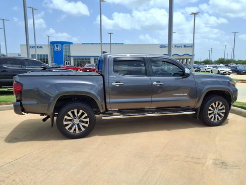 Used 2023 Toyota Tacoma Limited RWD image 8