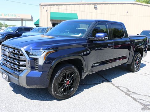 Used 2023 Toyota Tundra Platinum AWD/4WD image 1