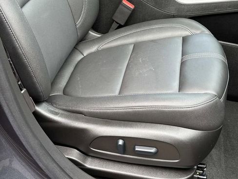 Used 2022 Chevrolet Blazer LT image 9